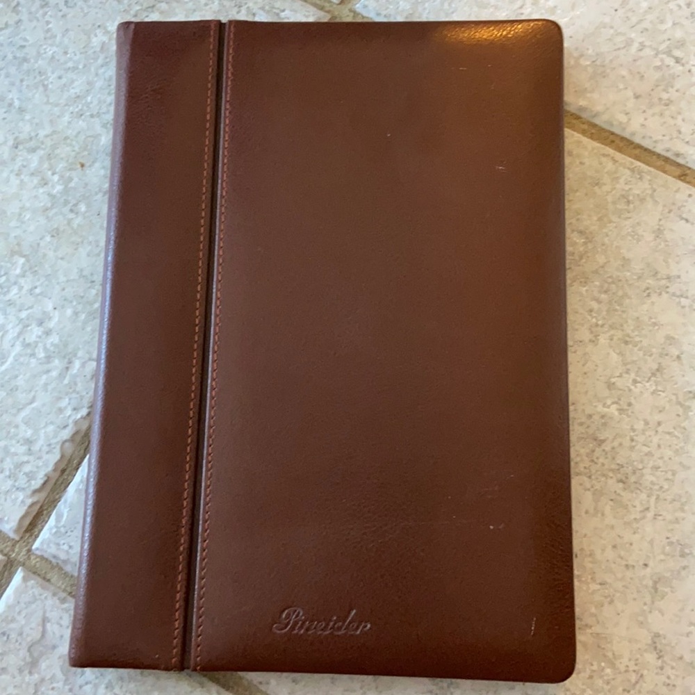 Unused leatherback notebook